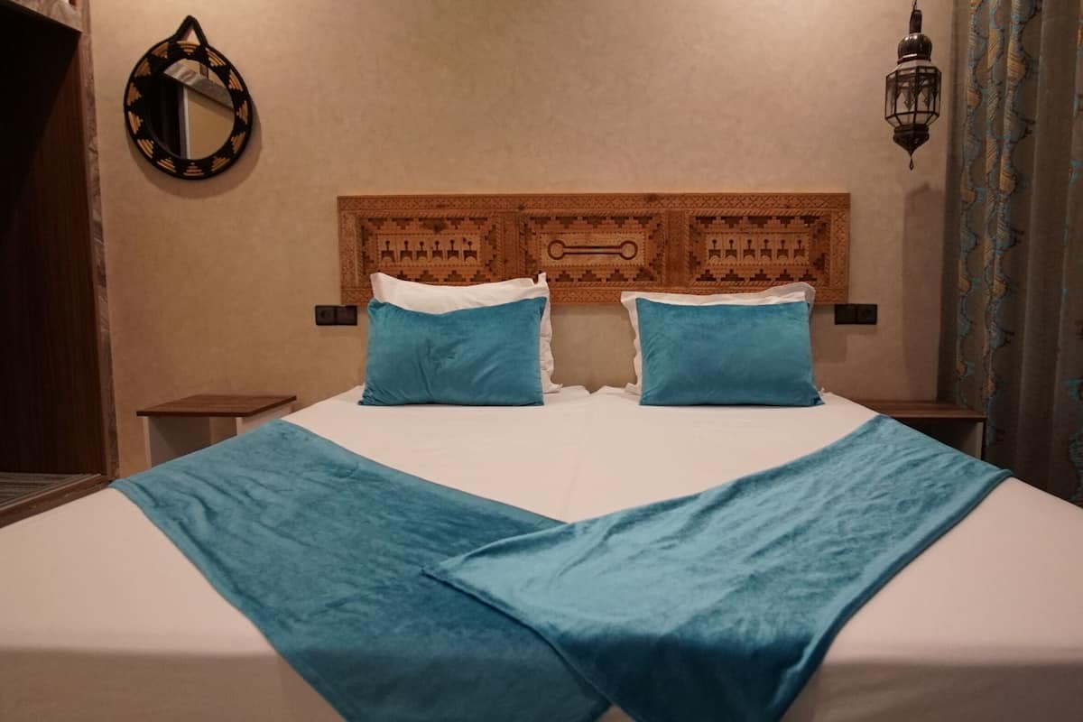 Kamar Basic, Boleh Merokok, teras | Wi-Fi gratis dan didekorasi berbeda-beda
