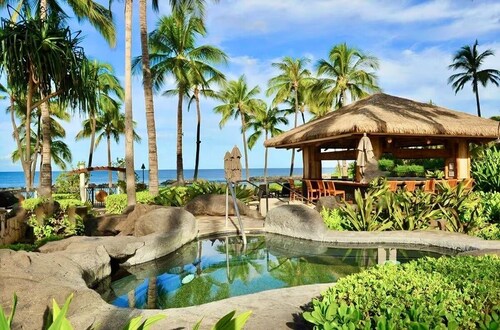 B209: Ocean Views from every room of this Ko Olina Beach Villa!