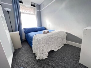 Desk, iron/ironing board, free WiFi - Shirley House 4 Guest house  (Southampton)
