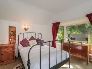 4 bedrooms, individually decorated, individually furnished, free WiFi - Brook Farm (Ringwood)