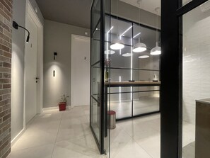 Interior entrance - Retreat Apartments (Tirana)