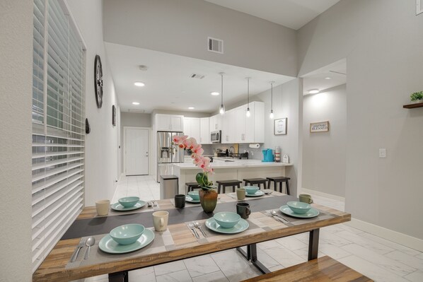 House (3 Bedrooms) | Front of property - Gated Houston Home w/ Large Yard: 4 Mi to Downtown (Houston)