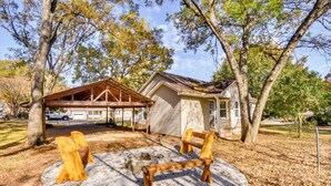Interior - Tranquil Travelers Rest Home w/ Fire Pit! (Travelers Rest)