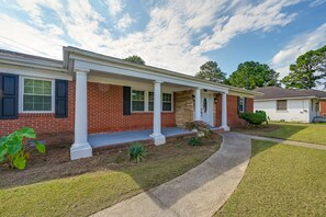 Exterior - Goldsboro Vacation Rental w/ Large Backyard! (Goldsboro)