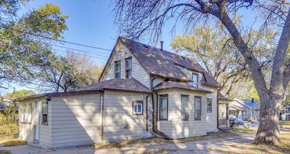 3 Mi to Golf - Beatrice Vacation Home!