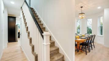 House (4 Bedrooms) | Bahagian dalam