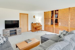 House (4 Bedrooms) | Interior - Historic Wisconsin Retreat on 26-acre Property! (Plain)