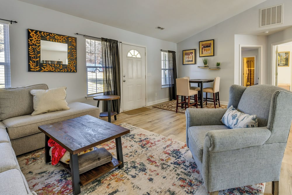 Peaceful Troutman Home: 5 Mi to Lake Norman! - Mooresville, NC