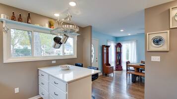 Cottage (2 Bedrooms) | Interior