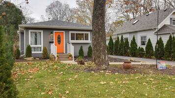 Cottage (2 Bedrooms) | Interior