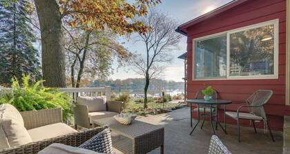 Lakefront Getaway in Leesburg w/ Dock + Kayaks!