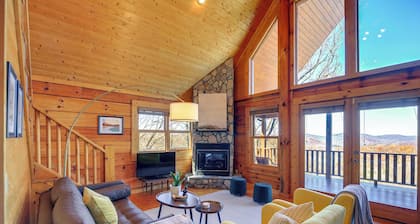 Mtn-view Blue Ridge Cabin on Over 2 Acres!