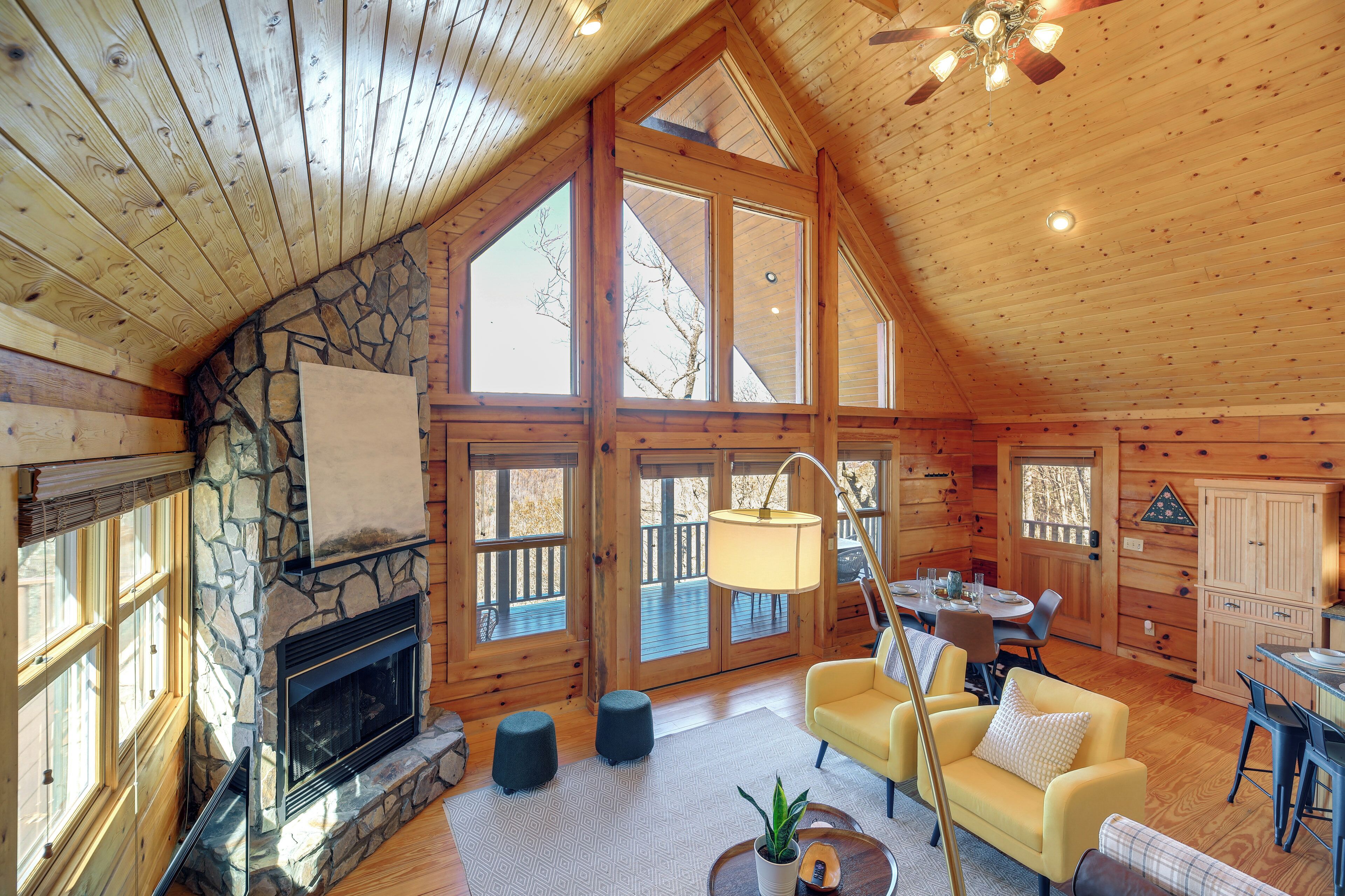 House (2 Bedrooms) | Interior