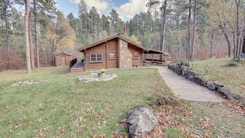 House (2 Bedrooms) | Front of property