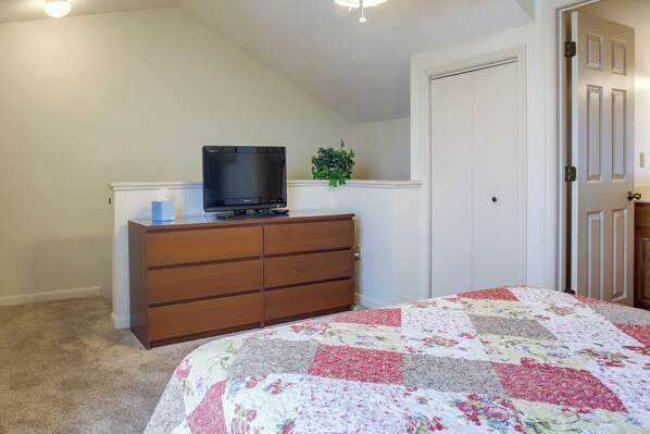 Interior - Walk to Ocean City Beach: Condo w/ Rooftop Deck (Ocean City)