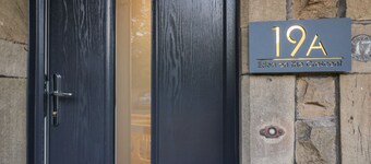 เอเดนออนเดอะเครส  เซนต์