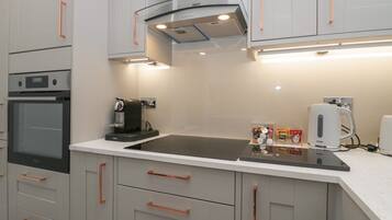 Fridge, dishwasher, electric kettle, toaster