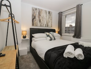 3 habitaciones, decoración personalizada y muebles diferentes