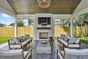 Photo non classée, 4 sur 33, bouton