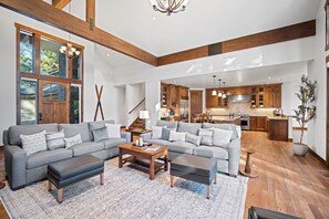 TV, fireplace, foosball, table tennis - Luxury Lakefront Home with Access to Exclusive Golf (Sunriver)