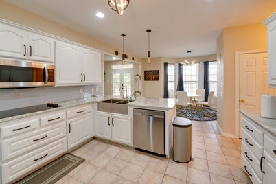 Spacious Anna Getaway w/ Pool Near Dtwn McKinney!
