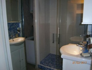 Towels, soap, toilet paper