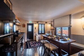 Kühlschrank, Ofen, Herdplatte, Geschirrspüler