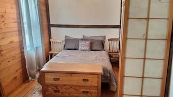8 chambres, fer et planche Ă  repasser, Wi-Fi gratuit, draps fournis