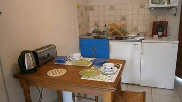 Talheres/pratos/utensílios de cozinha