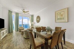 تناول الطعام