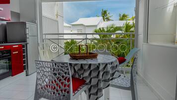 Classic Apartment | Terrace/patio