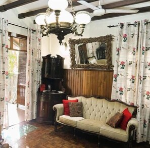 Flat-screen TV - Nice & Cozy House (Grand Baie)