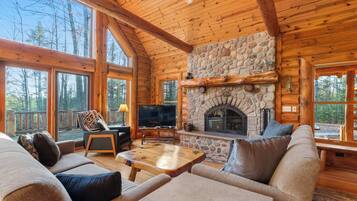 Smart TV, fireplace, DVD player, offices