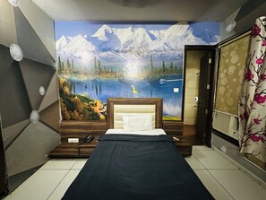 2 habitaciones, escritorio, wifi y ropa de cama