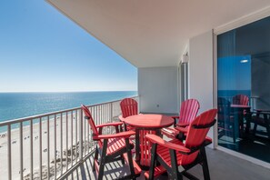 Comfort Condo, 3 Bedrooms, Non Smoking, Beach View | Balcony - Lighthouse 1004 (Gulf Shores)