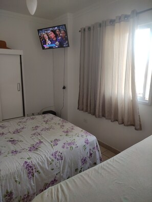 1 室のベッドルーム、WiFi