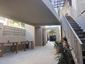 Superior Room | Courtyard view - Sonsoleá Host (Luquillo)