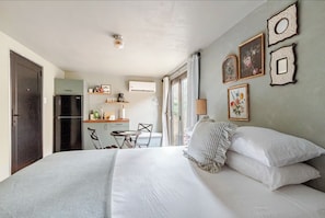 Quarto galeria, 1 cama Queen | Roupas de cama premium, individualmente decorados