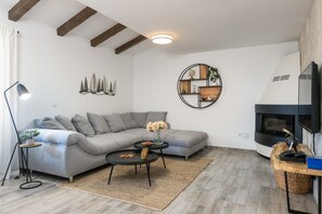 Family Villa, 4 Bedrooms (Villa Kalista Istriana) | Living area