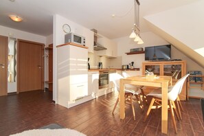 Fridge, oven, stovetop, dishwasher - Ferienwohnung Oberdeck (Norden)