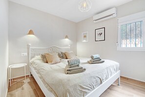 4 soverom, wi-fi (inkludert) og sengetøy