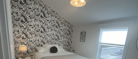 2 bedrooms, desk, free WiFi, bed sheets