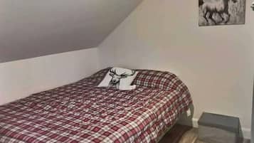 4 chambres, fer et planche Ă  repasser, Wi-Fi gratuit, draps fournis