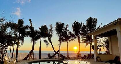 Beautiful Beachfront Home - Fort Myers Beach
