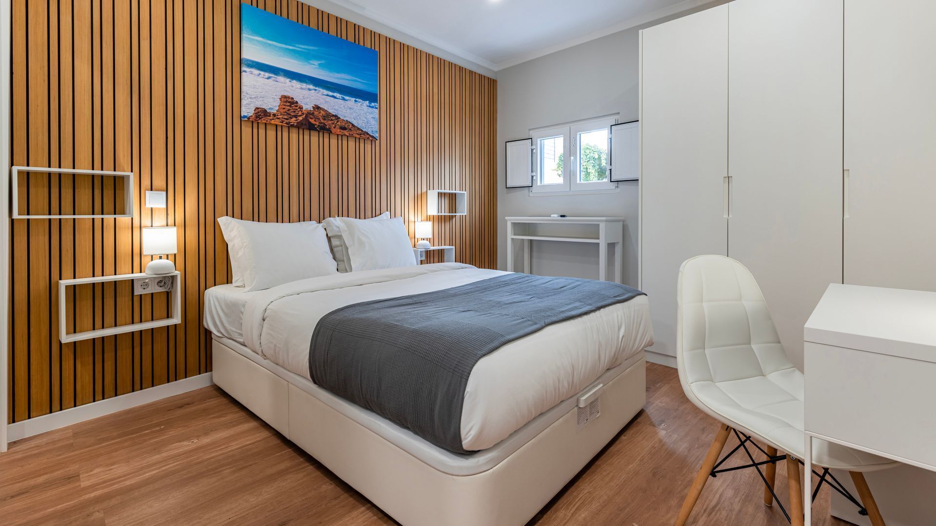 Desk, iron/ironing board, free WiFi, bed sheets