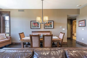 Dining - Northstar Lodge 306 - 2 Bedroom Hyatt Building (Truckee)