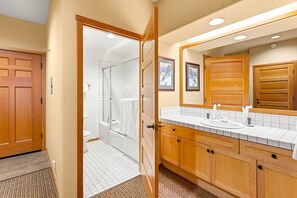 Hair dryer, towels - 716  | 2BD Ski In/Out Basecamp with W/D + Tubs (Olympic Valley)
