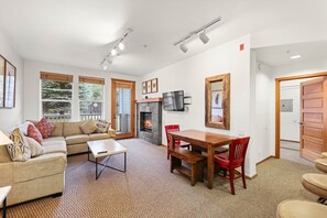 TV, fireplace, DVD player, table tennis - 703  | 2BD Fan Favorite! W/D, Kitchen + Slopes (Olympic Valley)