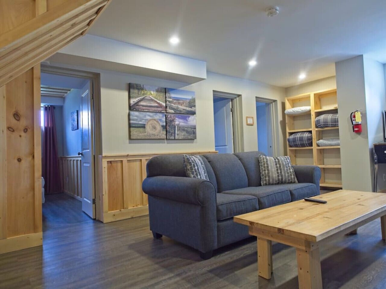 Remodeled 6 Bedroom Chalet, Hot-tub Near Village - Collingwood