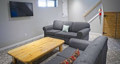 Spacious 6 Bedroom Chalet/Hot-Tub Blue Mountains